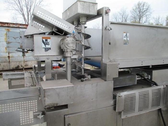 Used FORMAX FORMER, PFM-26 WITH TENDERFORM PFM-26