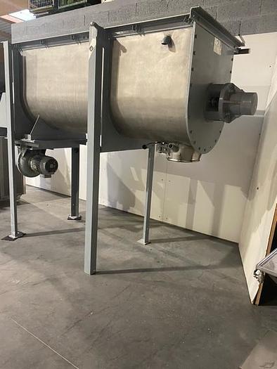 Used GONDARD 900 litres