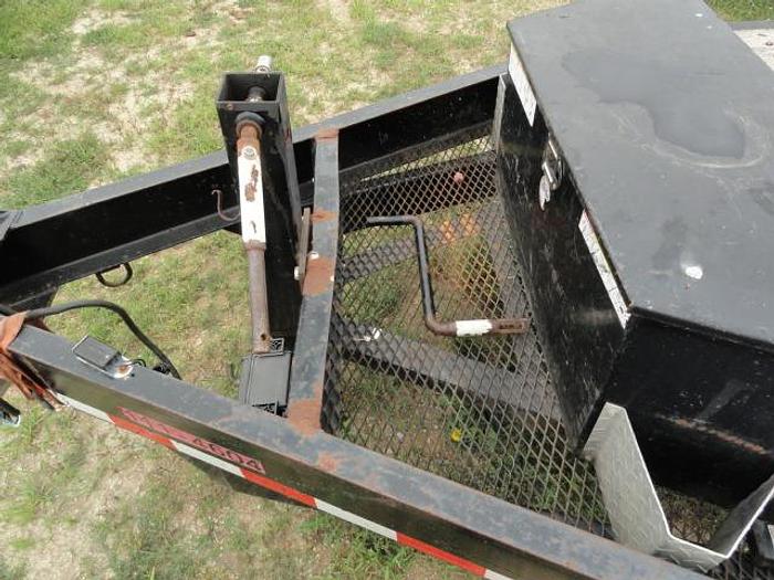 Used 2014 skylift/ versalift SUPER ARBORIST 53/VST521