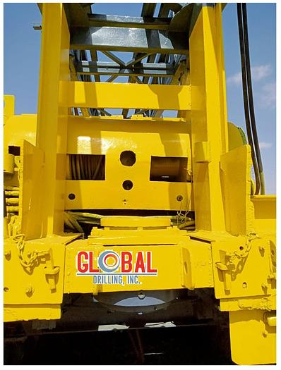 Used Item 0760 : 1976 Speedstar / Ford Water Well Drill Truck