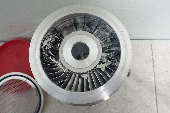 Used Agilent X3500-64104 TwisTorr 304 FS Vacuum Pump