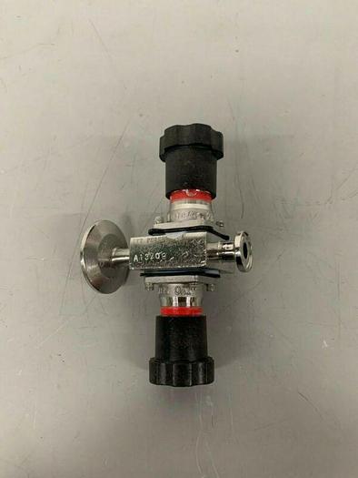 Used ITT Pure-Flo .5-316L-RA20MAX-CWP150 3-way Diaphragm Valve w/ 1/2" Sanitary & 2"