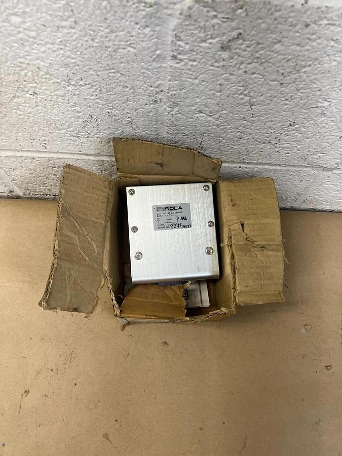 Used Sola 81-24-180-02 DC Power Supply