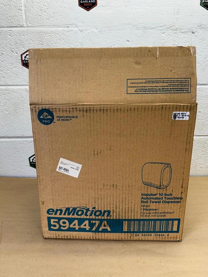 Used 10" Automated Touchless Roll Towel Dispenser (White) 59447A *NEW*