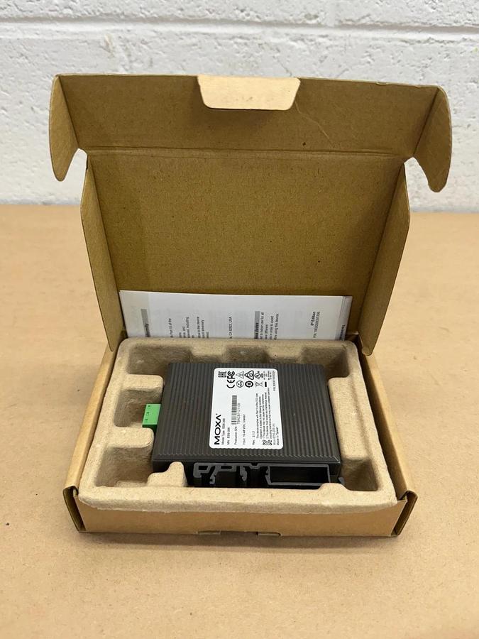 Moxa EDS-205 V2.1.2 Ethernet Switch *NEW*