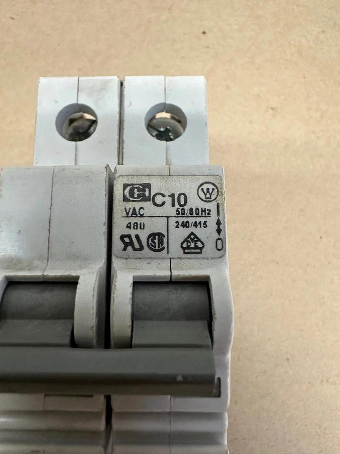 Used Cutler Hammer C10 Circuit Breaker 50/60Hz