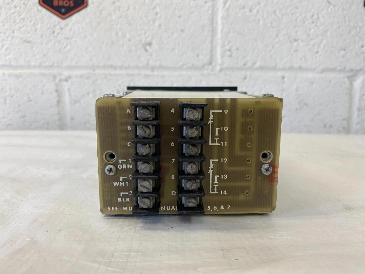 Used Electronic Counters & Controls, INC. MU105A-1 Digital Counter