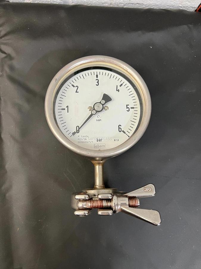 Used Labom PI403 Pressure Gauge