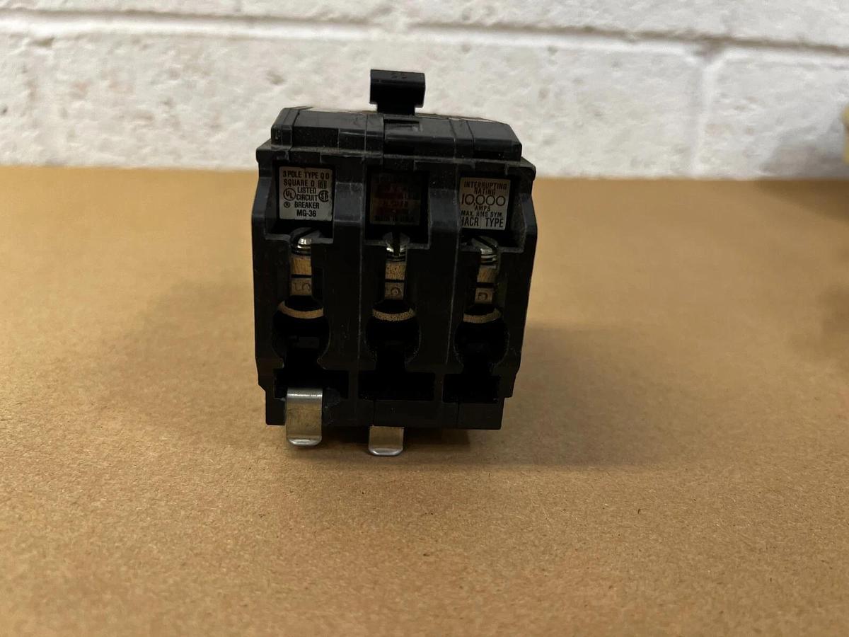 Used Square D UL MG-5191 Circuit Breaker 3 Pole Type Q 240 V