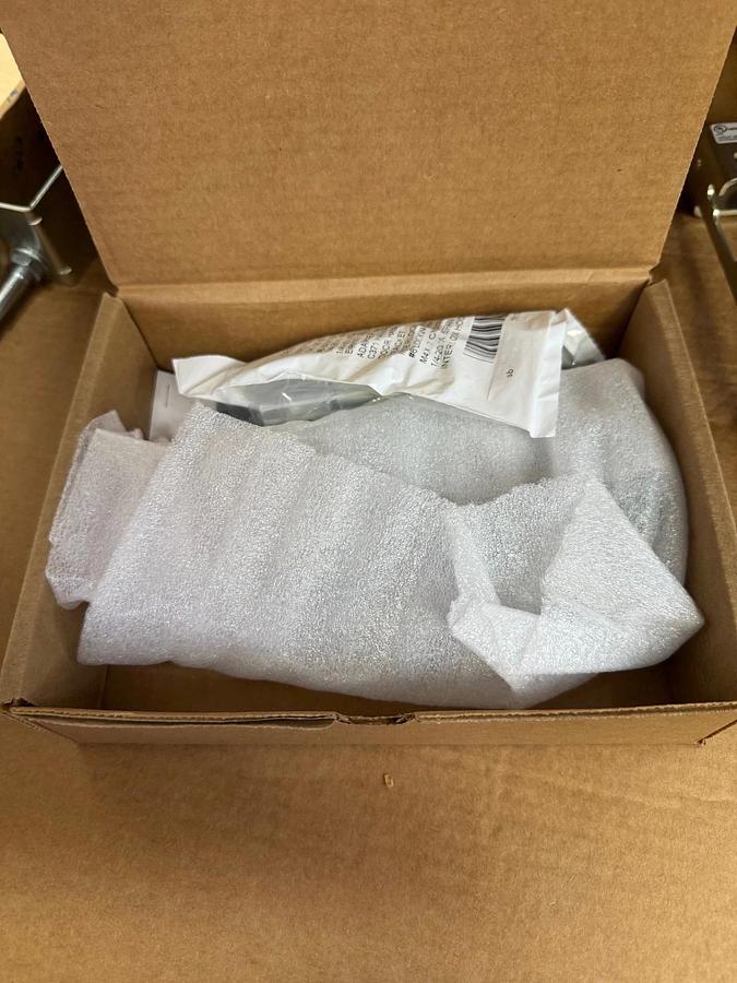 Used Eaton PDG1XFS04 Operator Flexible Circuit Breaker Shaft Handle *NEW*