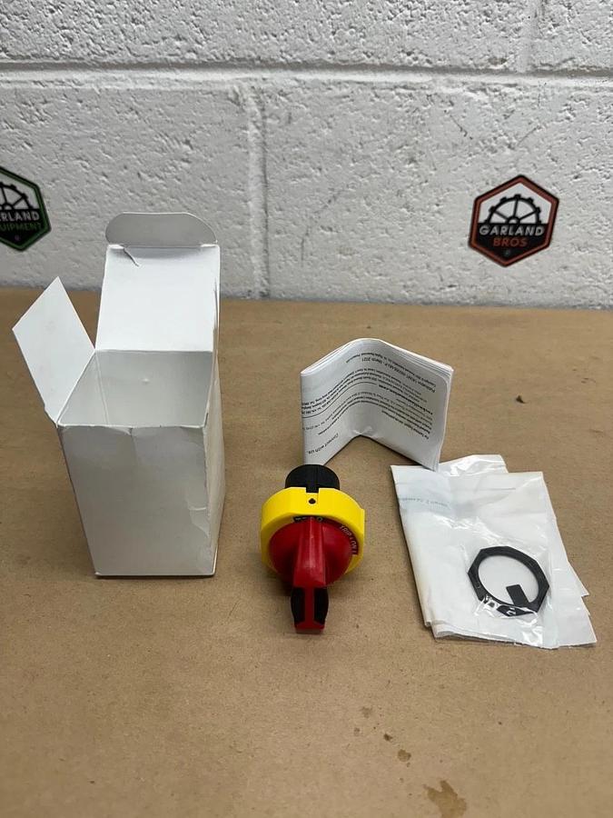 Used Allen Bradley 140MT-SY Red/Yellow Door Coupling Handle *NEW*