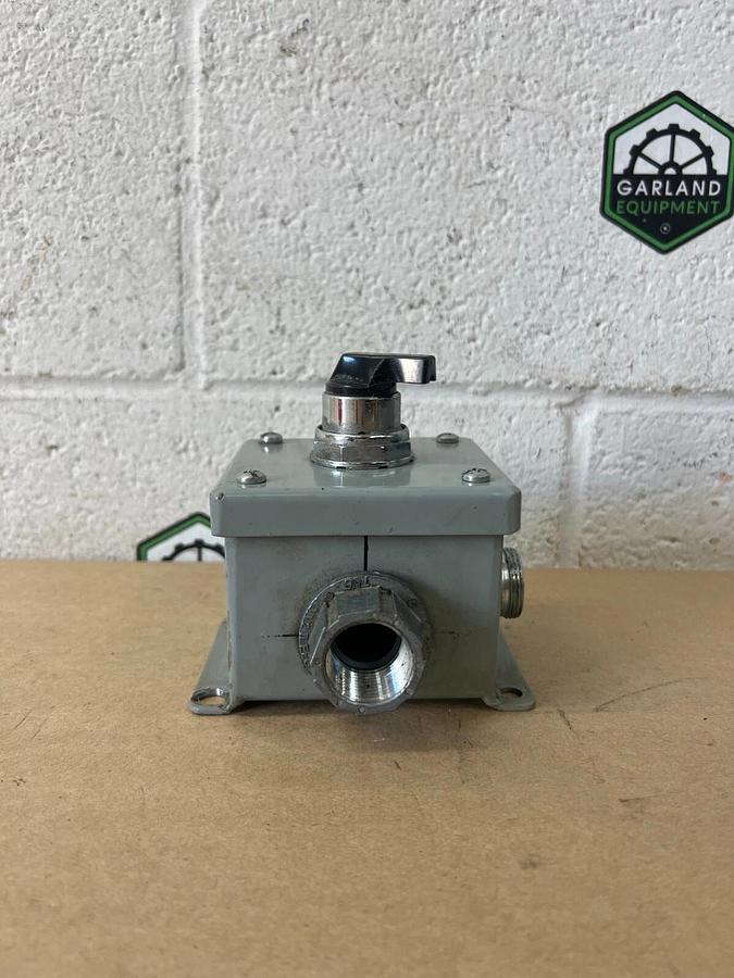 Used Rittal Electromate A-2180 Type 12/13 Enclosure w/ Selector Switch