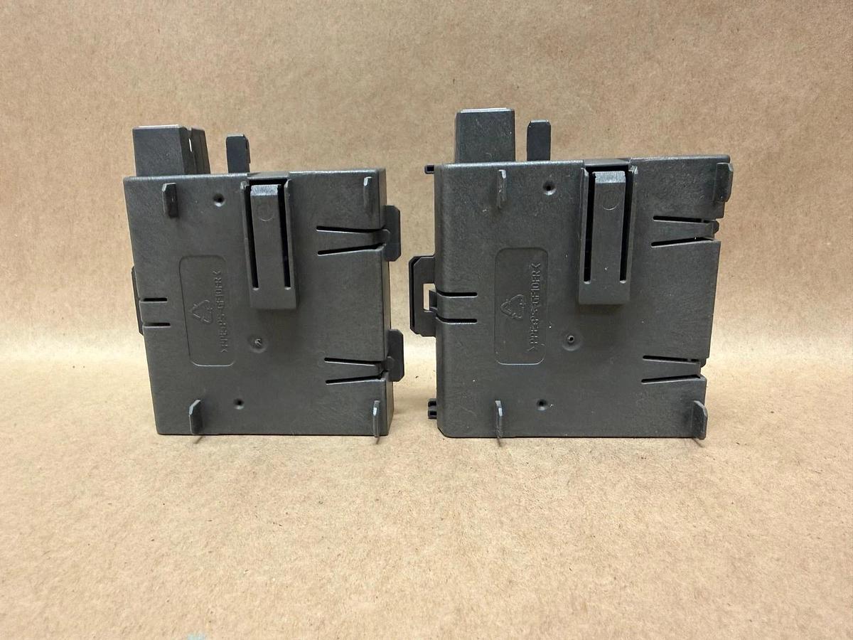 Used Siemens 195-7HB00-0XA0 SIMATIC S7 Bus Module - Lot of 2