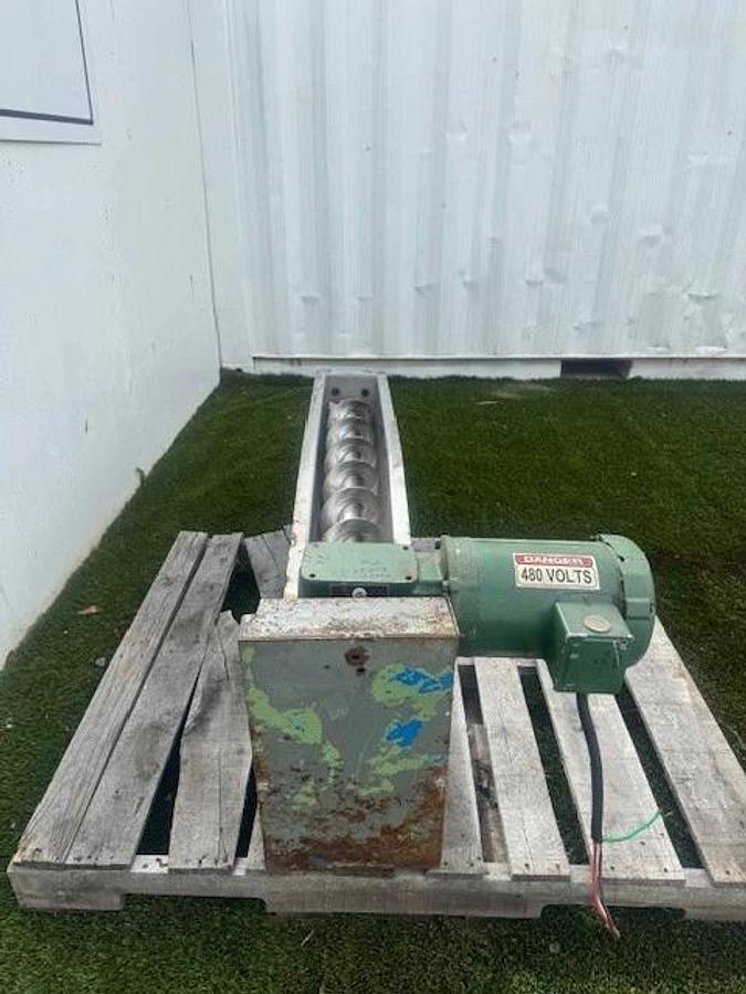 Used Painted Stainless Steel Auger 60” L, 6” Flights, 7” Trough, 6" Stick *TESTED*