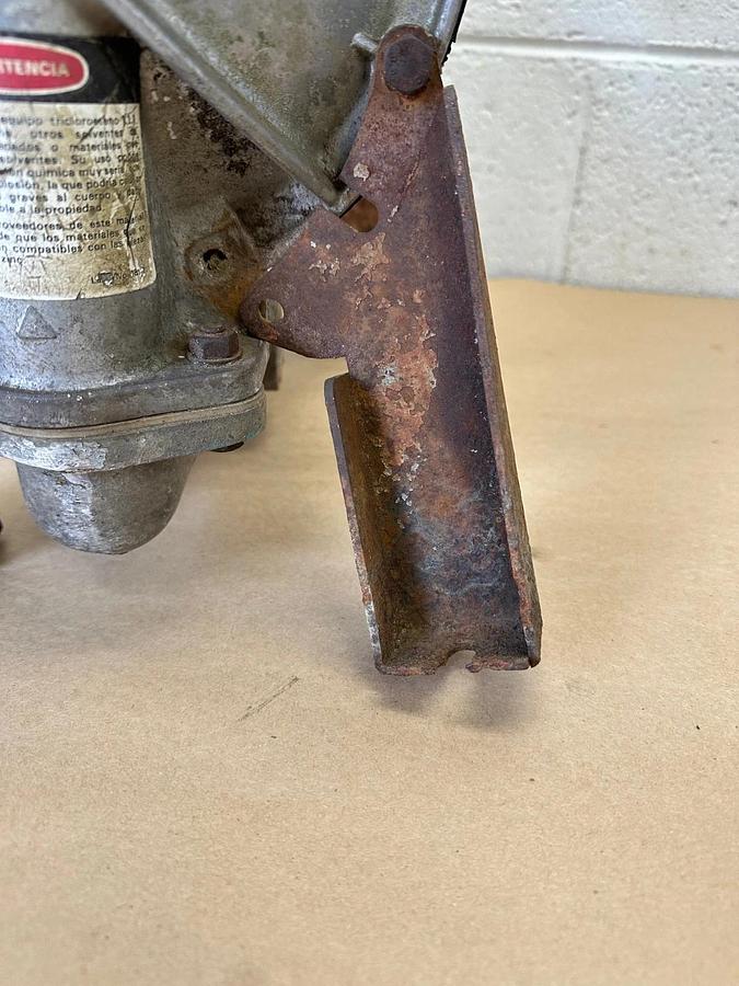 Used GRACO 1019073 Diaphragm Pump