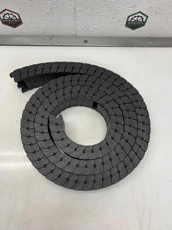 Used igus E6.29.01.075 E-Chain, 102 links, 7-1/2 feet Long