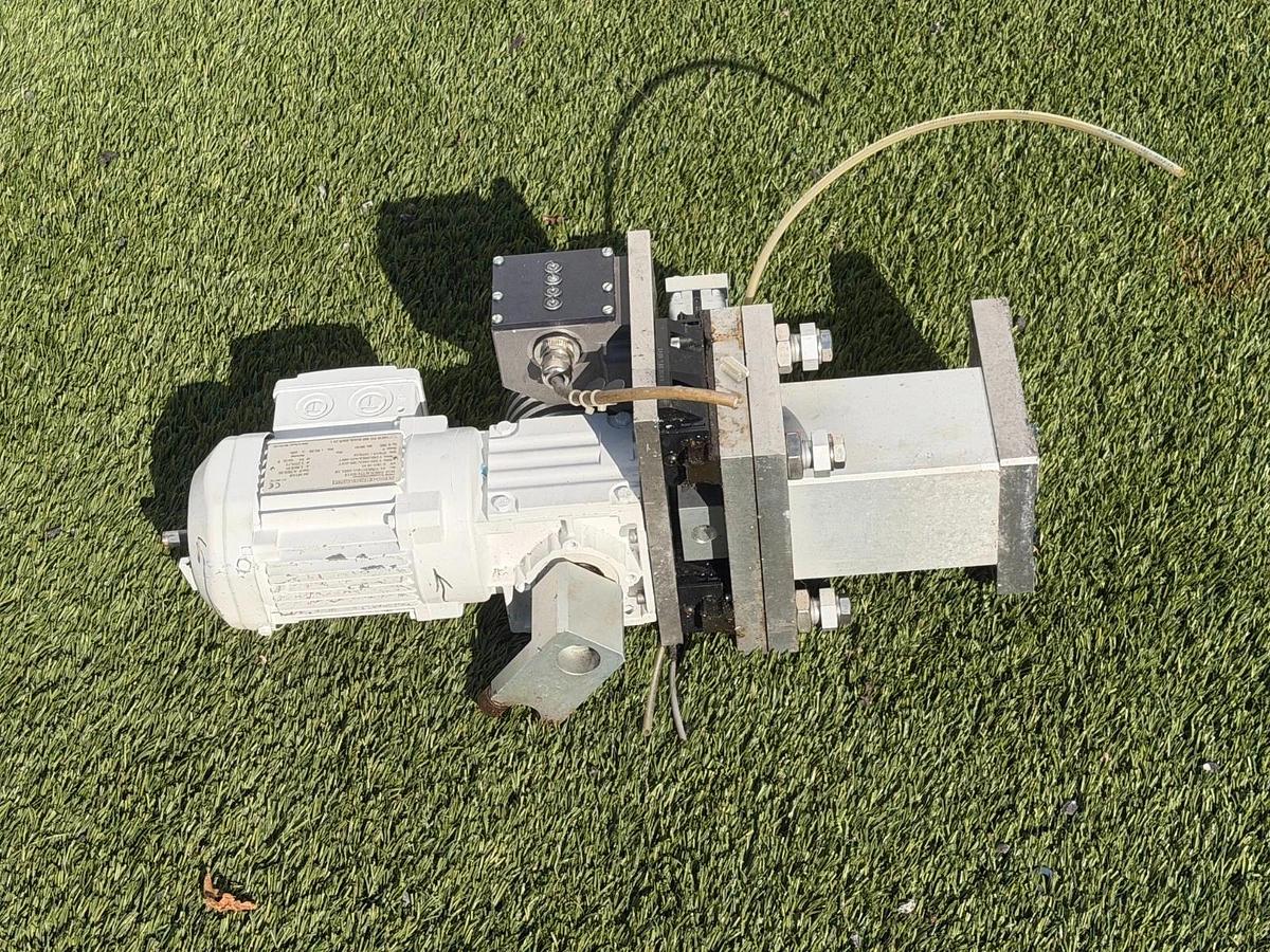Used SEW-Eurodrive W20 DR63L6/TH/EH1S 0.18KW Right-Angle Gearmotor