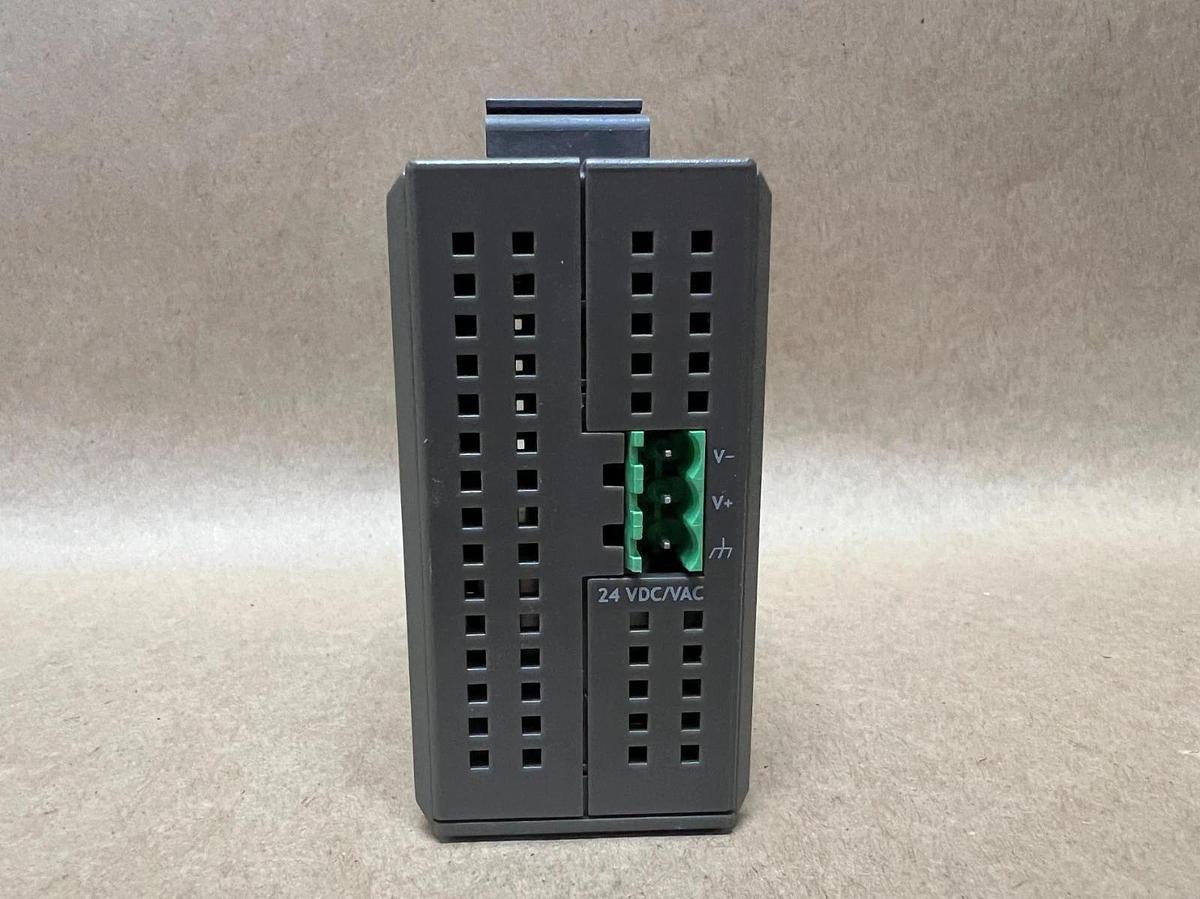 Used Moxa EDS-208 Rev. 1.2.1. Unmanaged Ethernet Switch