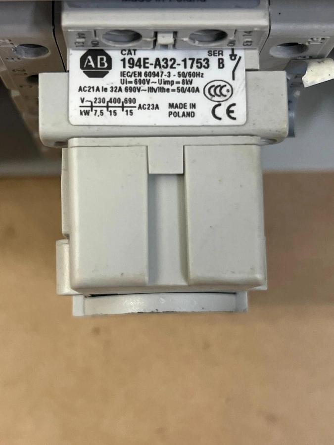 Used Allen Bradley S002 Combiner with 194E-A32-1753 Load Switch