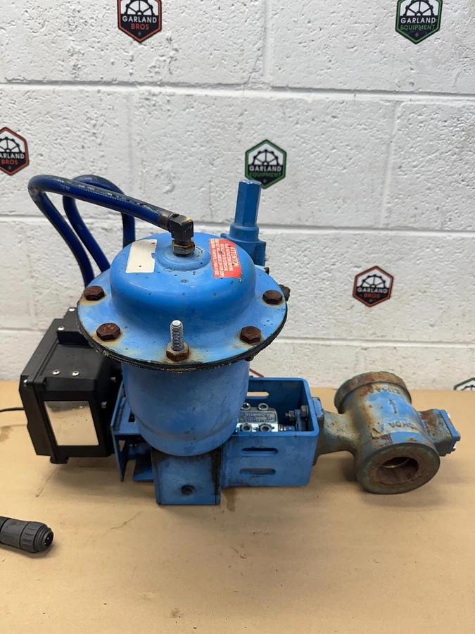Used Neles Jamesbury 2-3/8” V-Ball Control Valve w/ NE727S/S1 Positioner