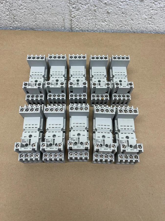 Used Magnecraft 70-782E14-1 Rail Mount Relay Socket, 10A, 300V, Qty 10