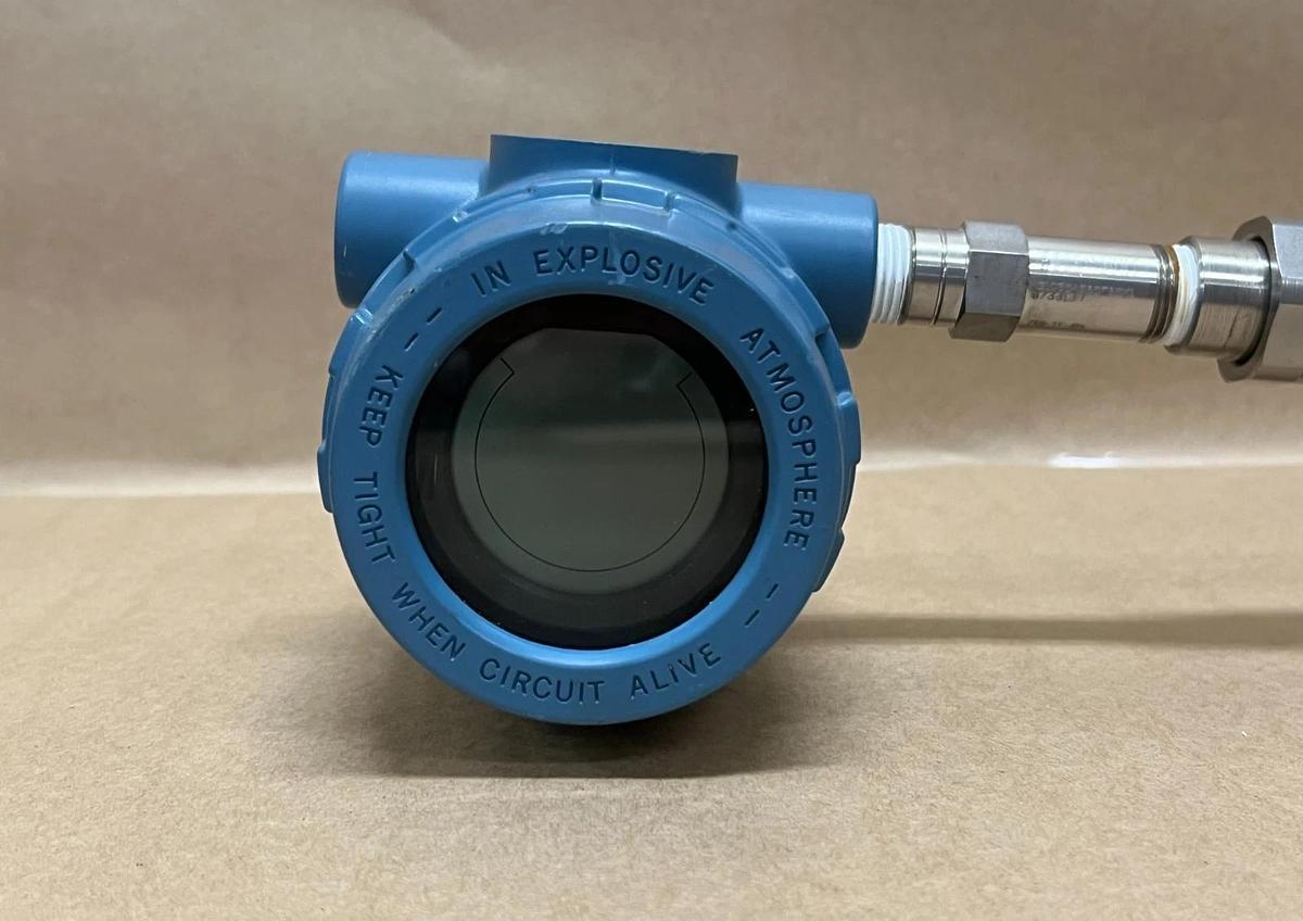 Used Rosemount 3144D1NAM5X104 Temp Transmitter, Book/XF 1-1/2" Flanged Thermowell