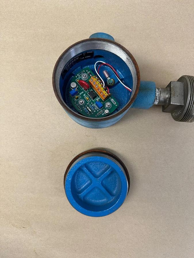 Used Gems Sensors Inc. XT-800 Float Sensor