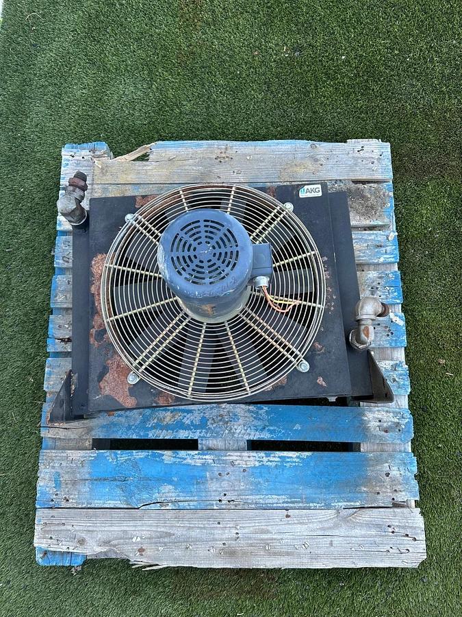 Used AKG ACD40-3 250Psi Heat Exchanger w/ Leeson 110048.00 1Hp Motor @ 1725Rpm