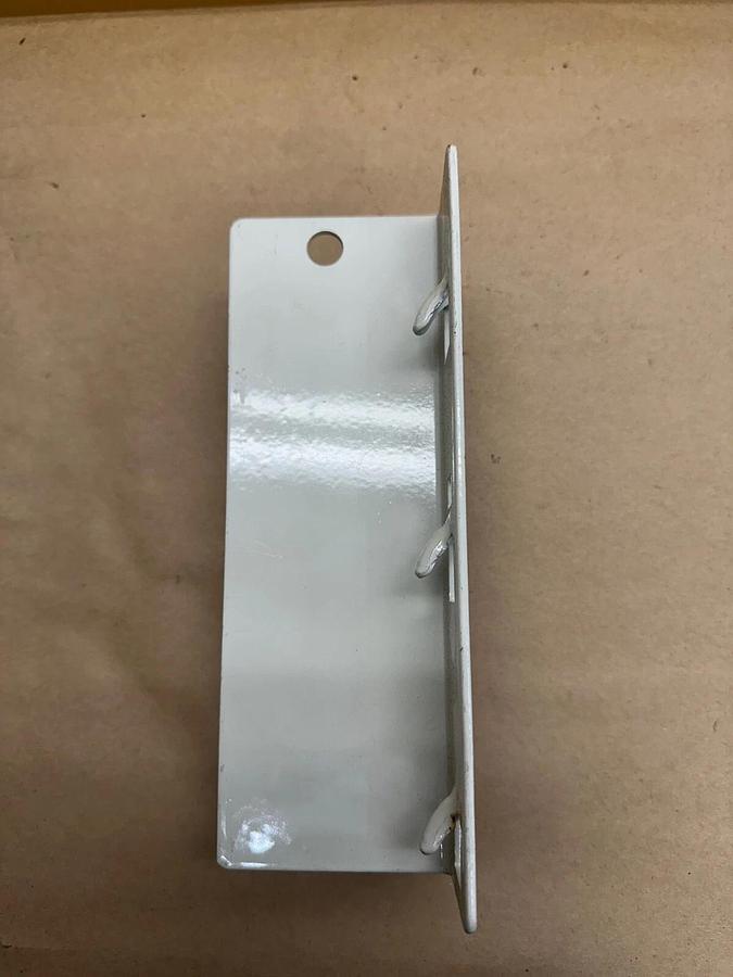 Used Global Industrial 654CPB Axle Brackets - Lot of 8