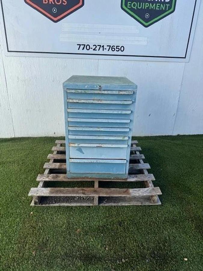 Used Industrial Tool Cabinet 8-Drawer (No Key) W: 22-1/4” H: 27” D: 33-3/4”