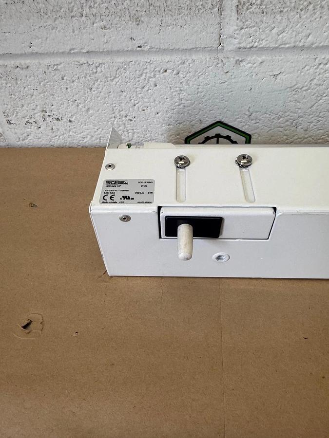 Used Saginaw (SCE) SCE-LF18NO, LED Light 18”, 120-230VAC, 50/60Hz, 700 Lm, 8W