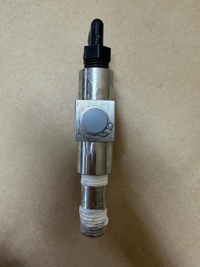 Used Hy-Lok P1VF-4N Plug Valve 1/4”, 3000psi w/ Fittings