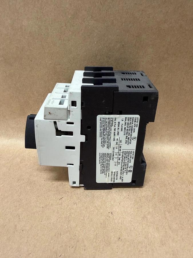 Used Siemens 3RV1021-1AA10 Circuit Breaker