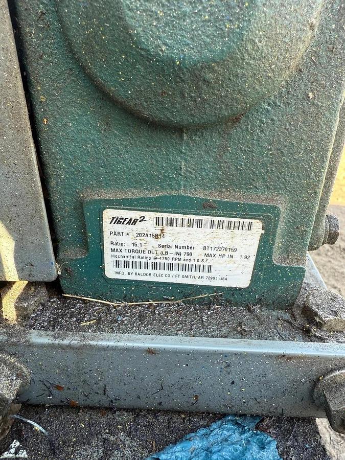 Used Power Roller Conveyor W:34” L:13’ V-belt 1Hp 1760RPM Tigear 2 Gearbox 15:1 Ratio