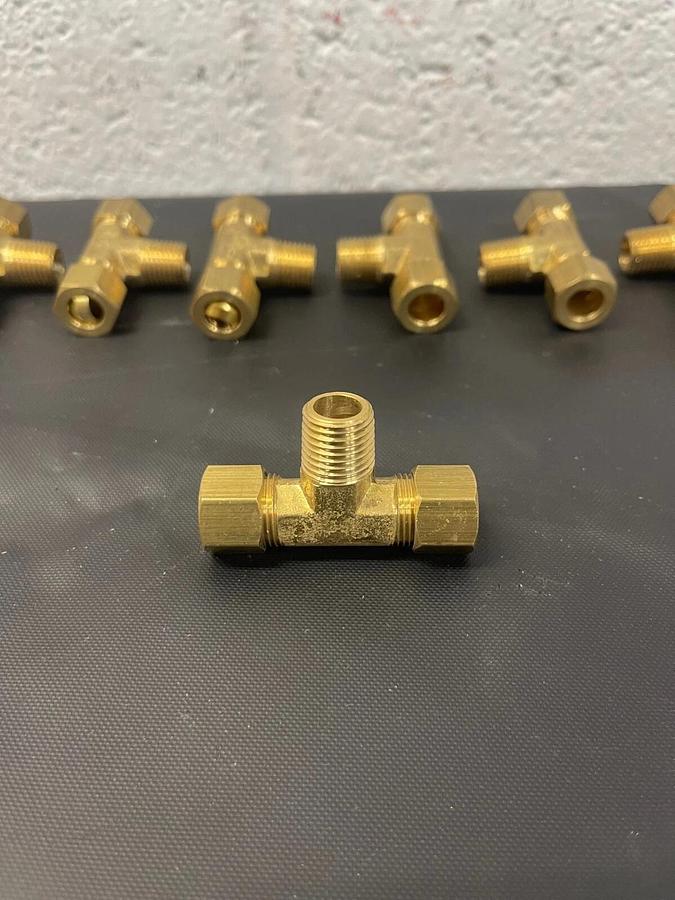 Used Generic 272X6 Brass Tee Fitting, 3/8 O.D. Tube to Pipe - Lot of 8