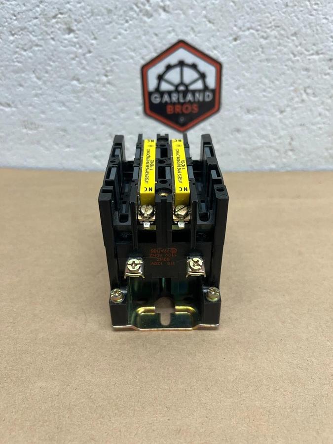 Allen Bradley 700-R220A1 Type R AC Relay
