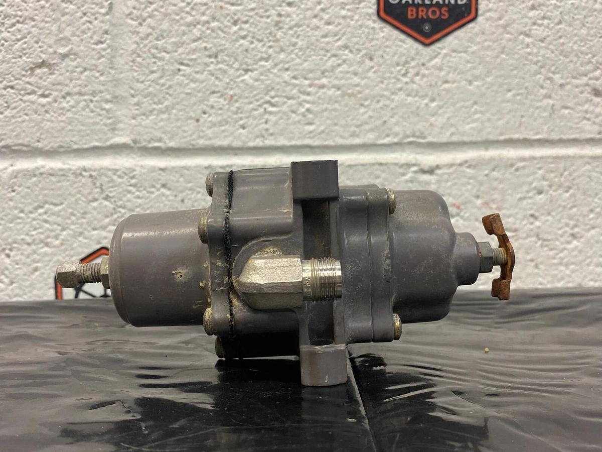 Used Fisher Controls FS-67CFR-226 Pneumatic Regulator