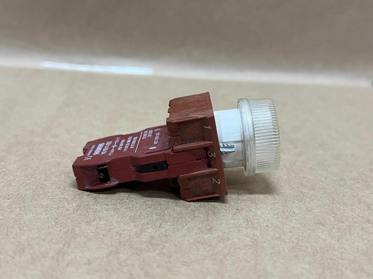 Used Siemens 3SB 1400-2A White Indicator Light w/ Contact Block