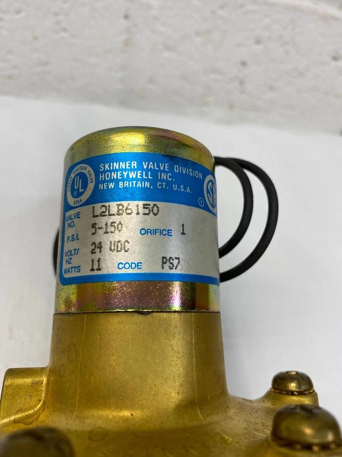 Used Skinner Valve Division L2LB6150 Solenoid Valve
