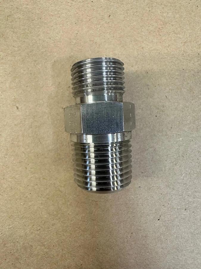 Used Swagelok SS45 3/4” Male to 5/8” Fitting - Lot of 9