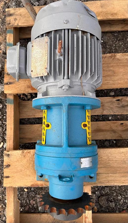 Used Sumitomo Cyclo 6000 Gear Motor CNHJ6120Y-15 1750RPM Toshiba 3HP Motor Gear Drive