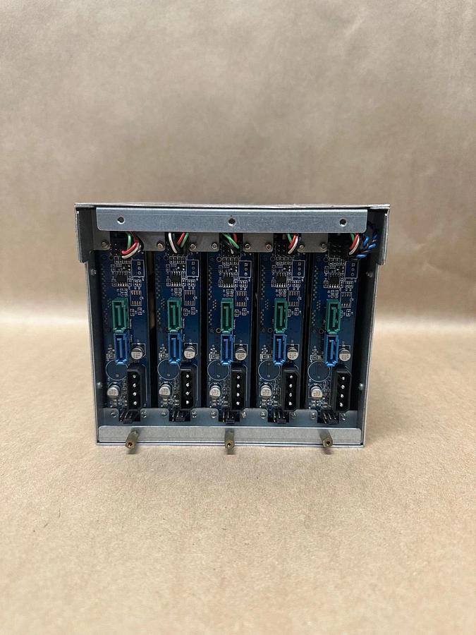 Used 5 Bay SATA Vertical Enclosure w/ Trays