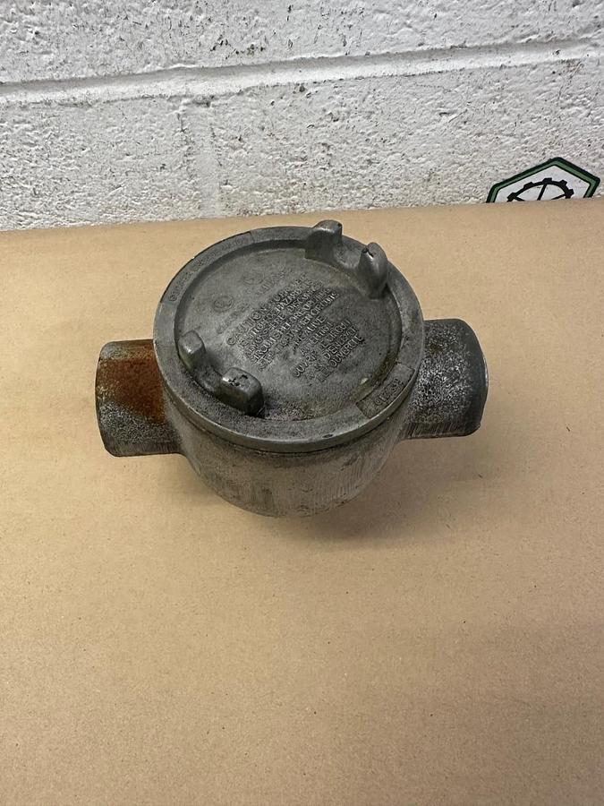 Used Crouse Hinds 0101639 Conduit Outlet