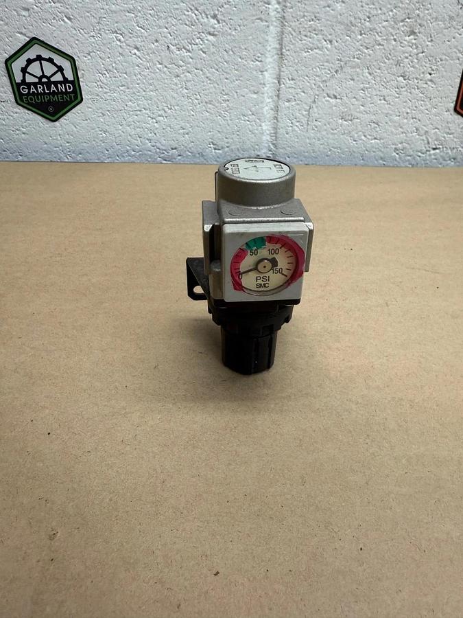 Used SMC AR20K-N02BE-Z Pressure Regulator