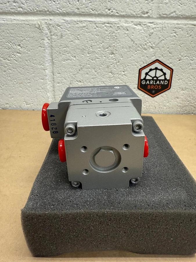 Used Bellofram 966-090-000 Pressure Transducer *NEW*