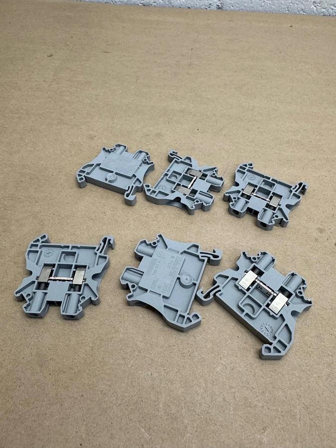 Used Phoenix Contact Typ UT 4 Terminal Block Gray (QTY of 6) *NEW*