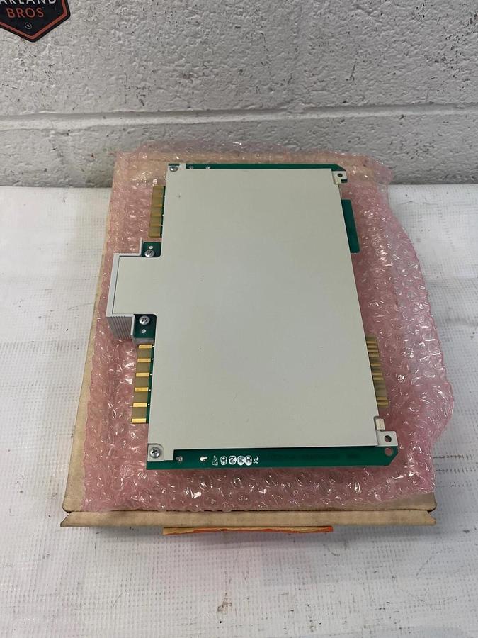 Used issc 621-6300 5VDC Source Output 8 Point