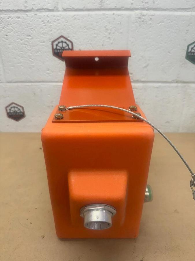 Used JLG 253100 Control Box