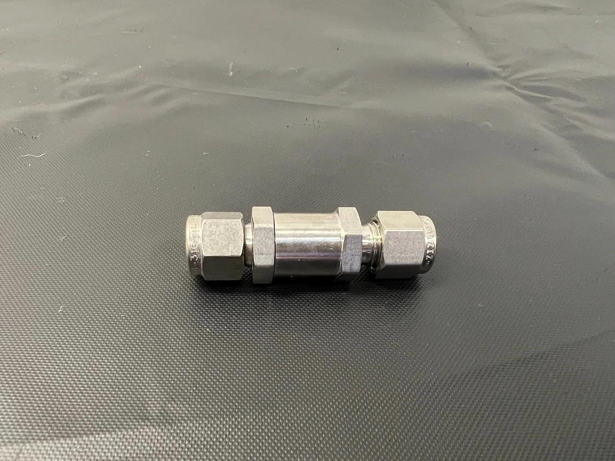 Used Swagelok SS-4C-10 10 PSI Nupro Valve