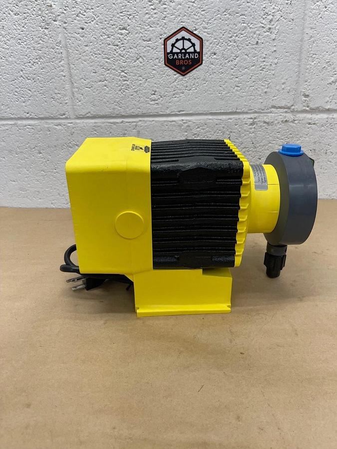 Used LMI Milton Roy C771-26S Metering Pump 80 PSI 10.00 Max GPH, 120VAC, 50/60Hz 6.3A